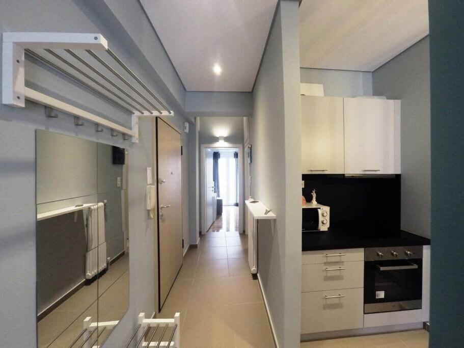 Cozy Close To Acropolis Apartamento Atenas
